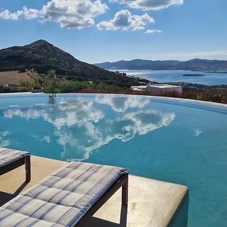 The Вилла Парос